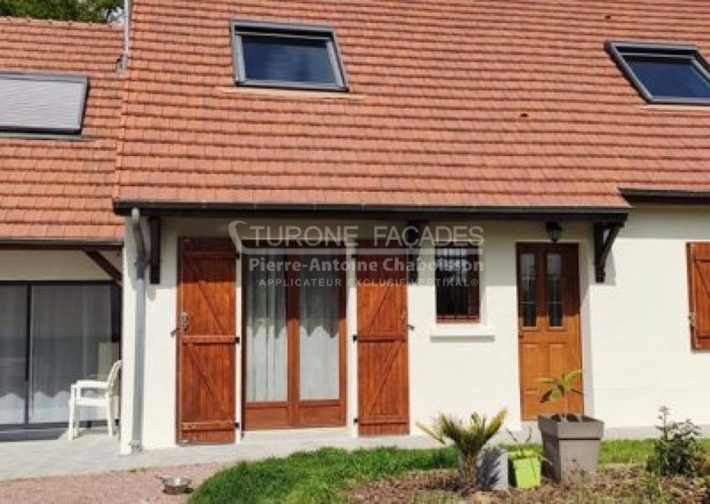 Après ravalement des façades à Saint-Cyr-sur-Loire, rénovation effectuée