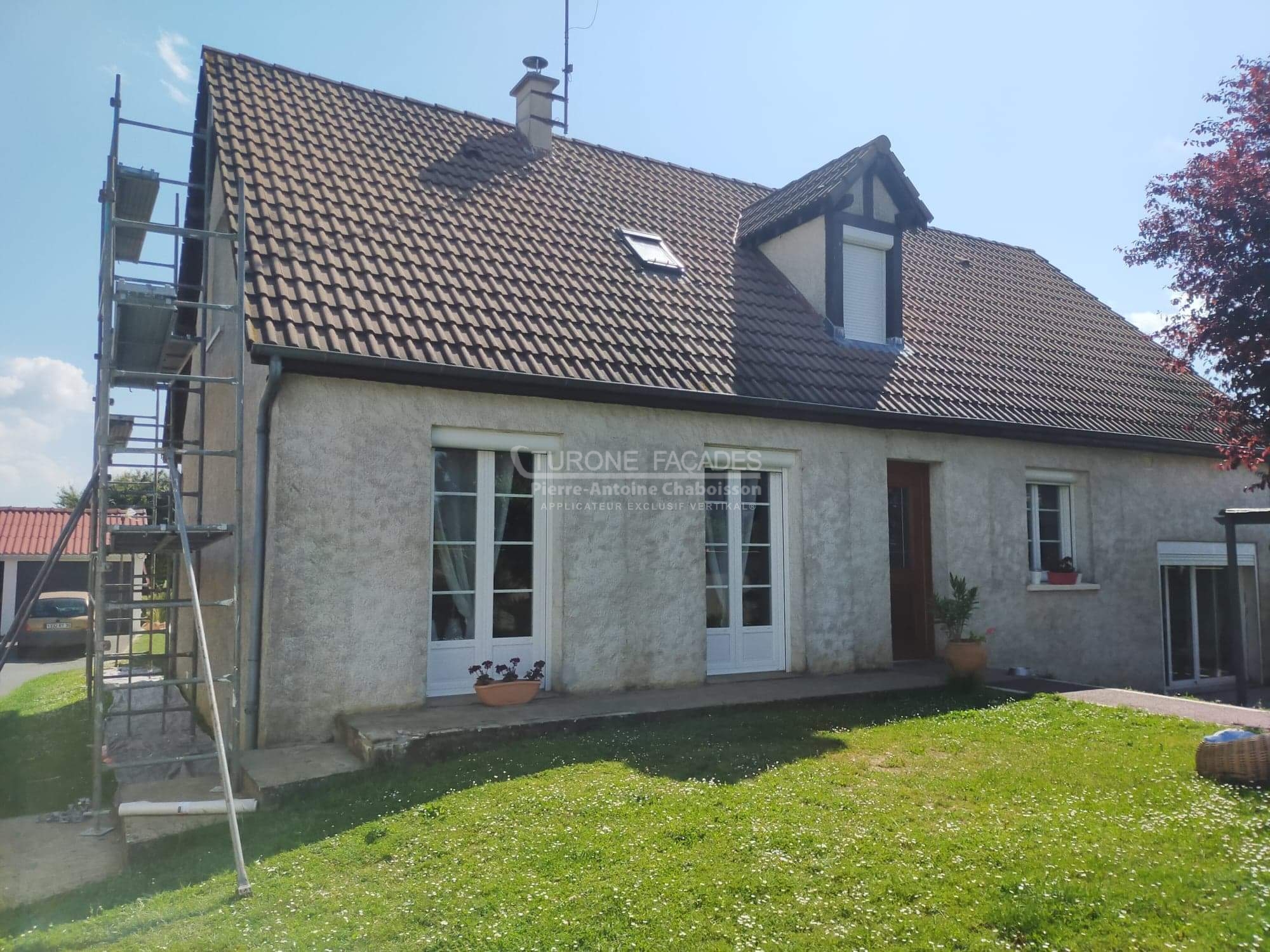 Peintre d'une maison à Saint-Cyr-sur-Loire, 37214, Indre-et-Loire